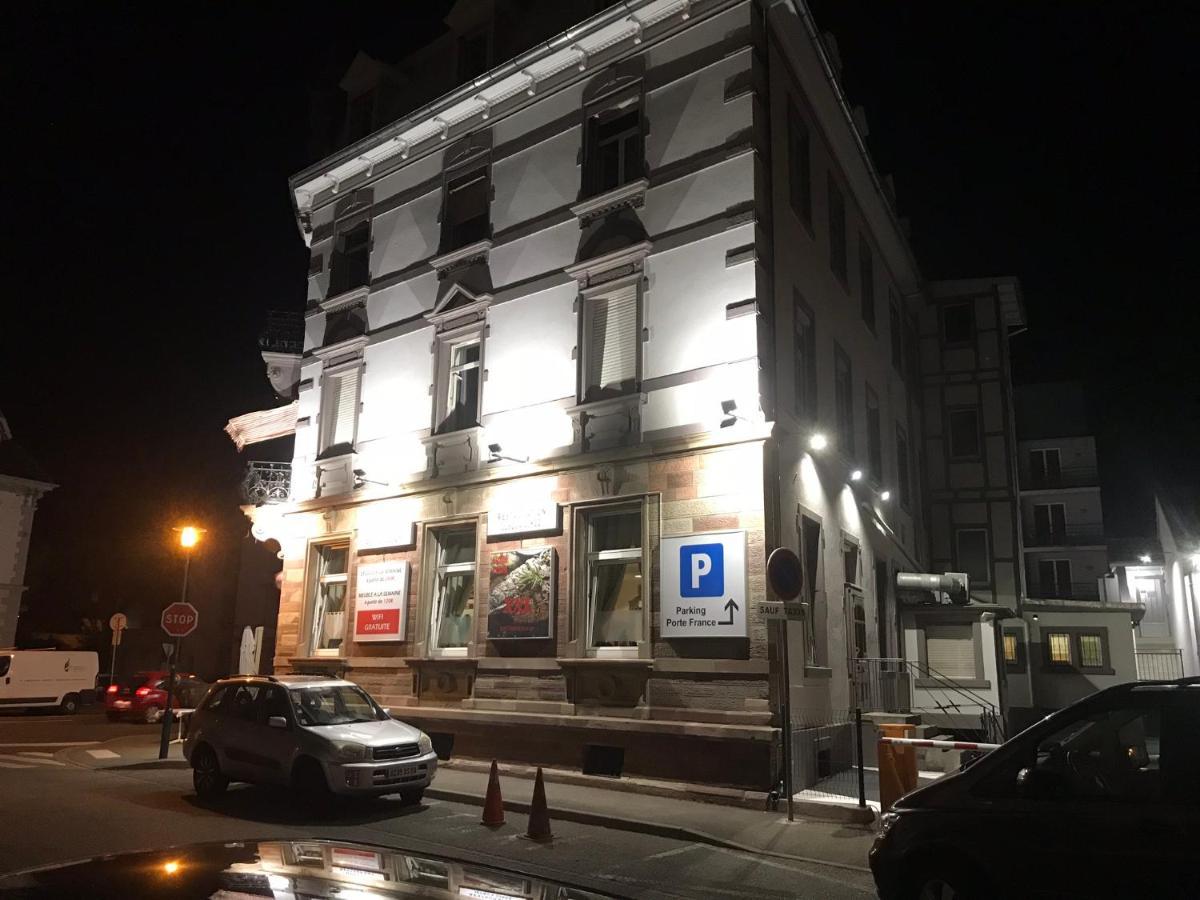 סאן לואיס Studio/Hotel Porte De France מראה חיצוני תמונה