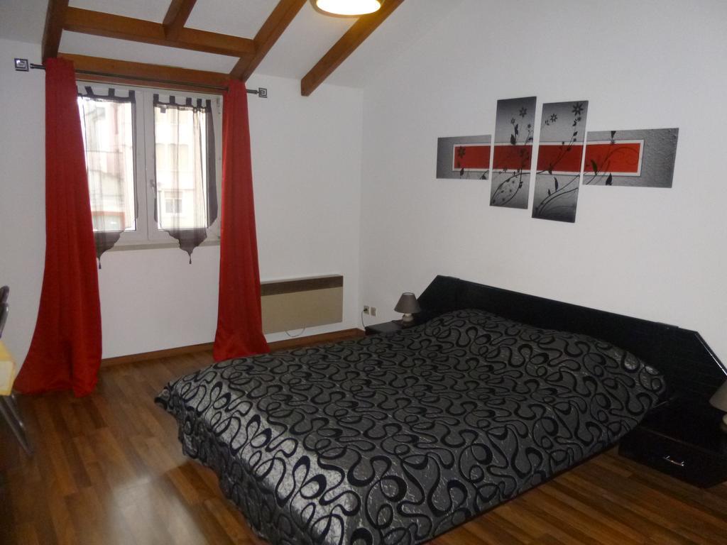 סאן לואיס Studio/Hotel Porte De France מראה חיצוני תמונה